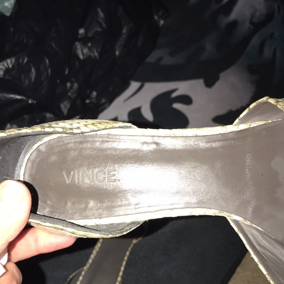 Vince size 8 reptile pattern flats cream and grey 💕 - Picture 7 of 7